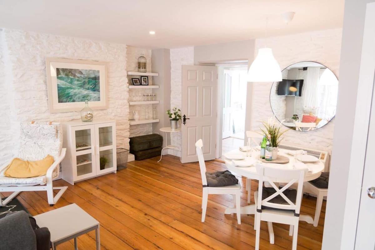 Apartments In Dingle Town Center Luaran gambar